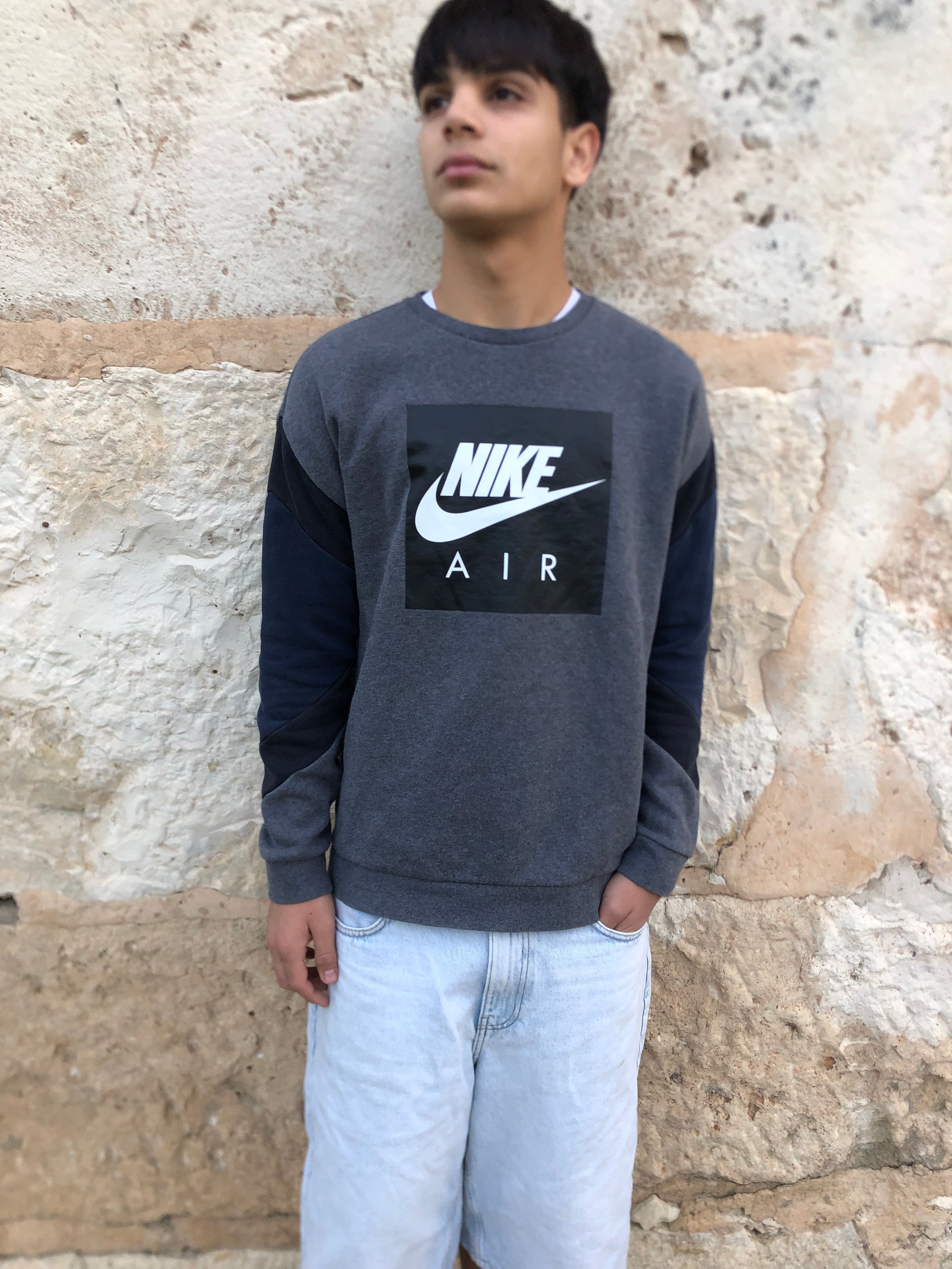 Nike – Sudadera Gris Vintage – Talla M