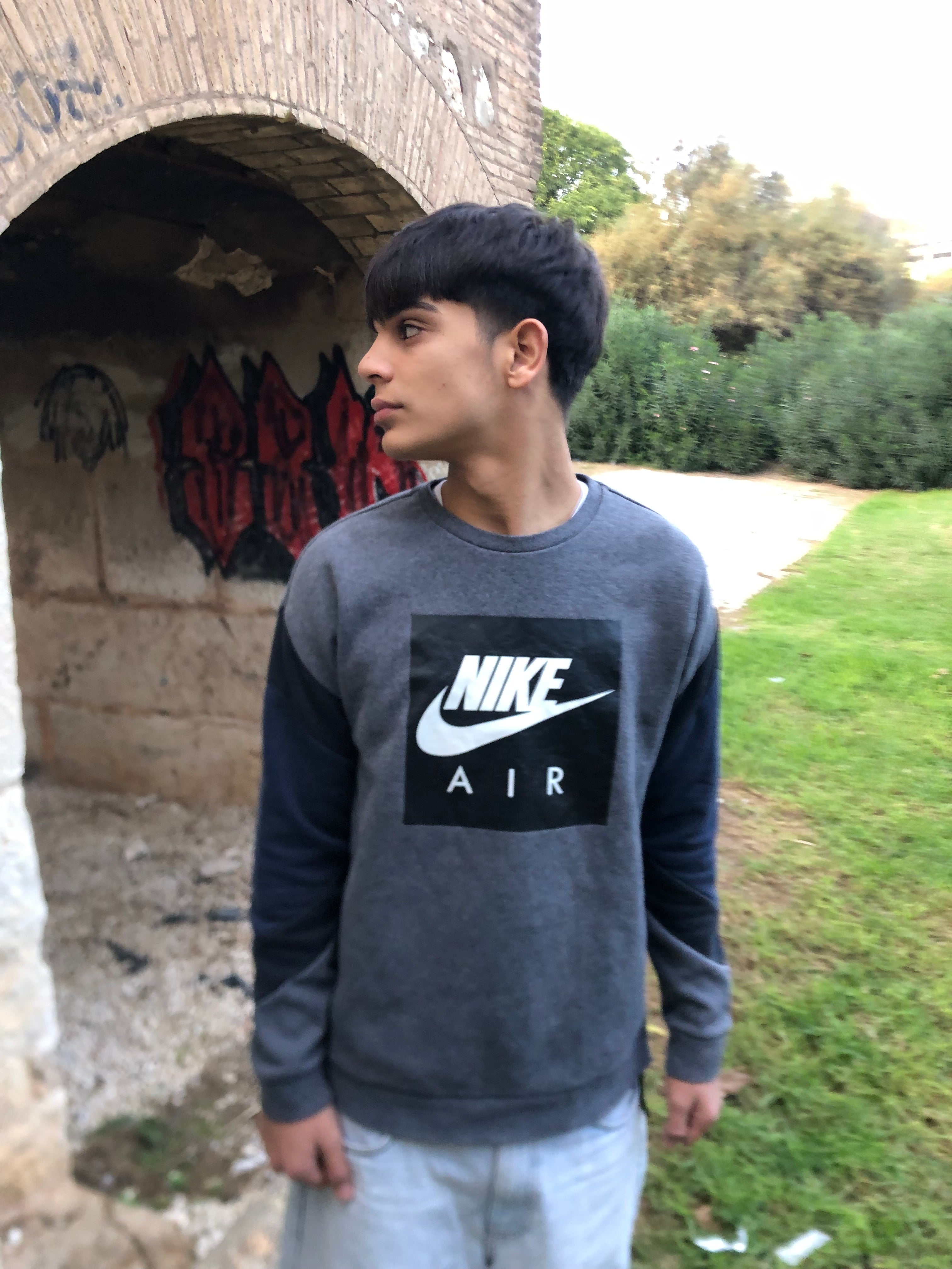 Nike – Sudadera Gris Vintage – Talla M